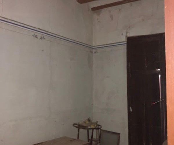 EXCELENTE CASA DE PUEBLO EN BOCAIRENT 