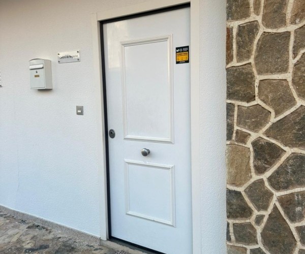 EXCELENTE LOCAL COMERCIAL EN CABO DE LAS HUERTAS 