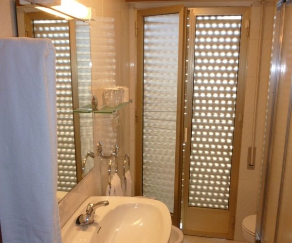 AN EXCELENT HOTEL IN SAN JUAN PUEBLO