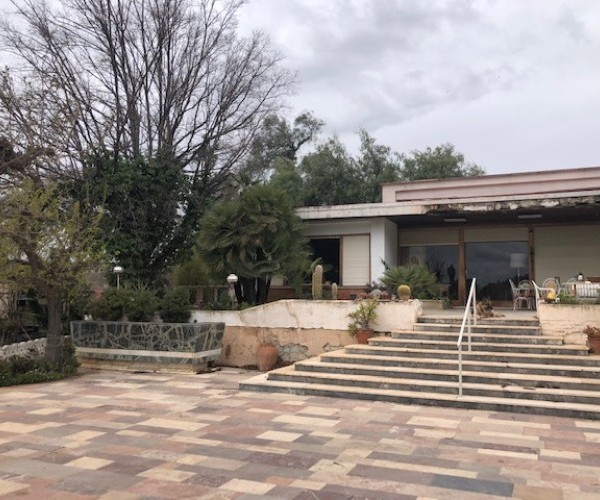 CHALET LUMINEUX Á RENOVER  Á NOVELDA ZONA COCUN 