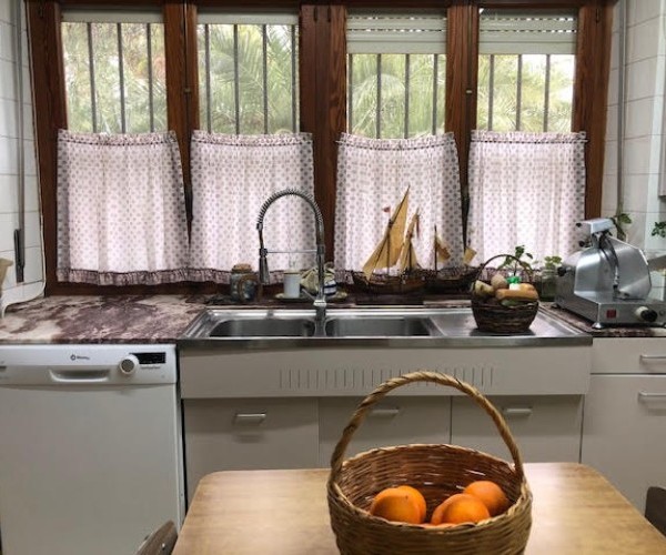 CHALET LUMINEUX Á RENOVER  Á NOVELDA ZONA COCUN 